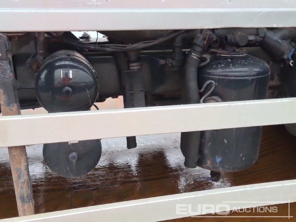 Tank truck 2016 Scania P320: picture 17