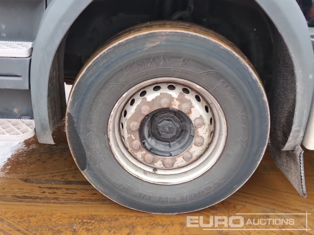 Tank truck 2016 Scania P320: picture 9