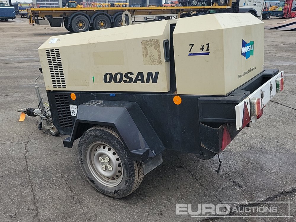 2017 Doosan 741 - Air compressor: picture 3 2017 Doosan 741 - Air compressor: picture 3