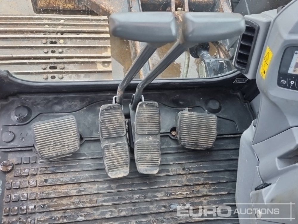 Mini excavator 2017 Kubota KX080-4A: picture 44