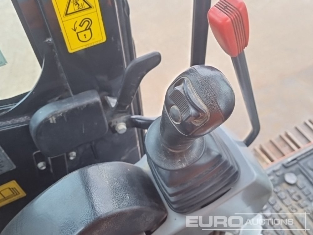 Mini excavator 2017 Kubota KX080-4A: picture 45