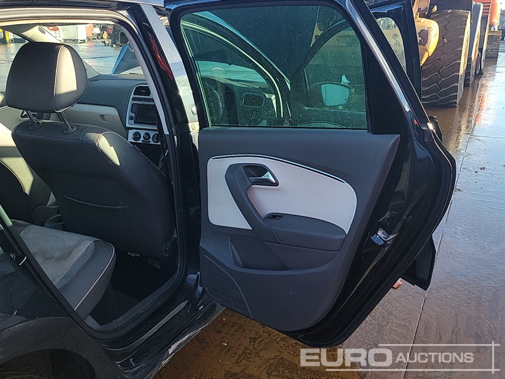 Car 2017 Volkswagen Polo: picture 23