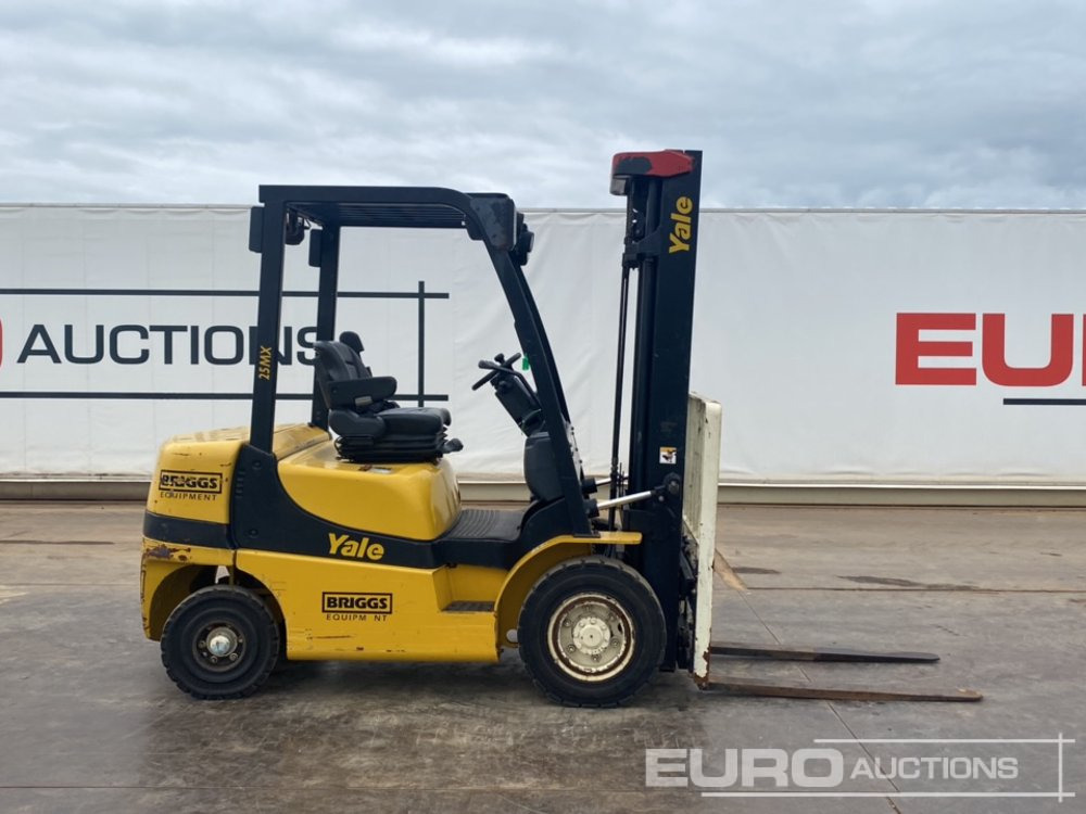 Forklift 2017 Yale GDP25TFV2420: picture 6