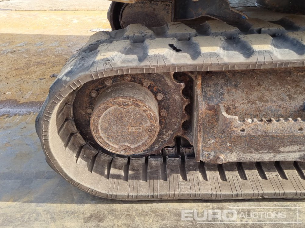 Mini excavator 2018 Case CX80C: picture 15