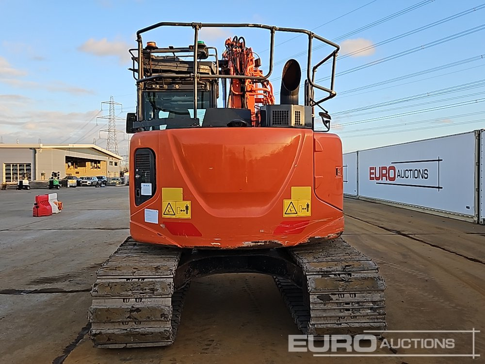 2018 Hitachi ZX135US-6 - Crawler excavator: picture 4 2018 Hitachi ZX135US-6 - Crawler excavator: picture 4