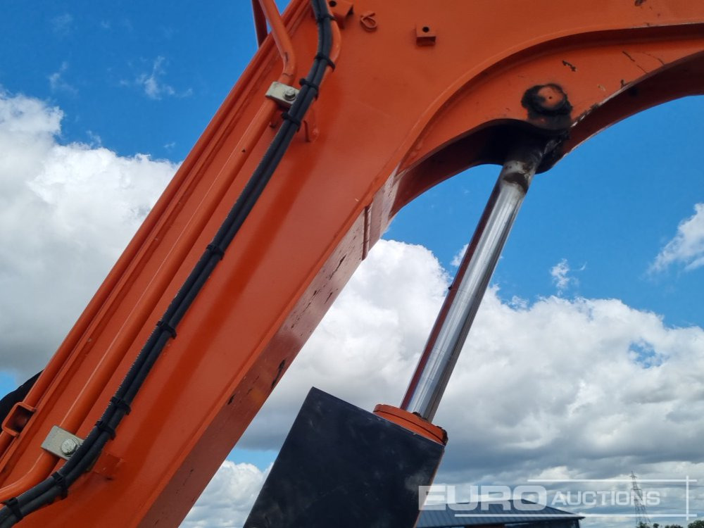Mini excavator 2018 Hitachi ZX85USB-5A: picture 20