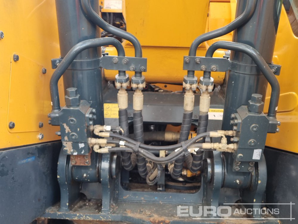 Crawler excavator 2018 Hyundai HX235LCR: picture 37