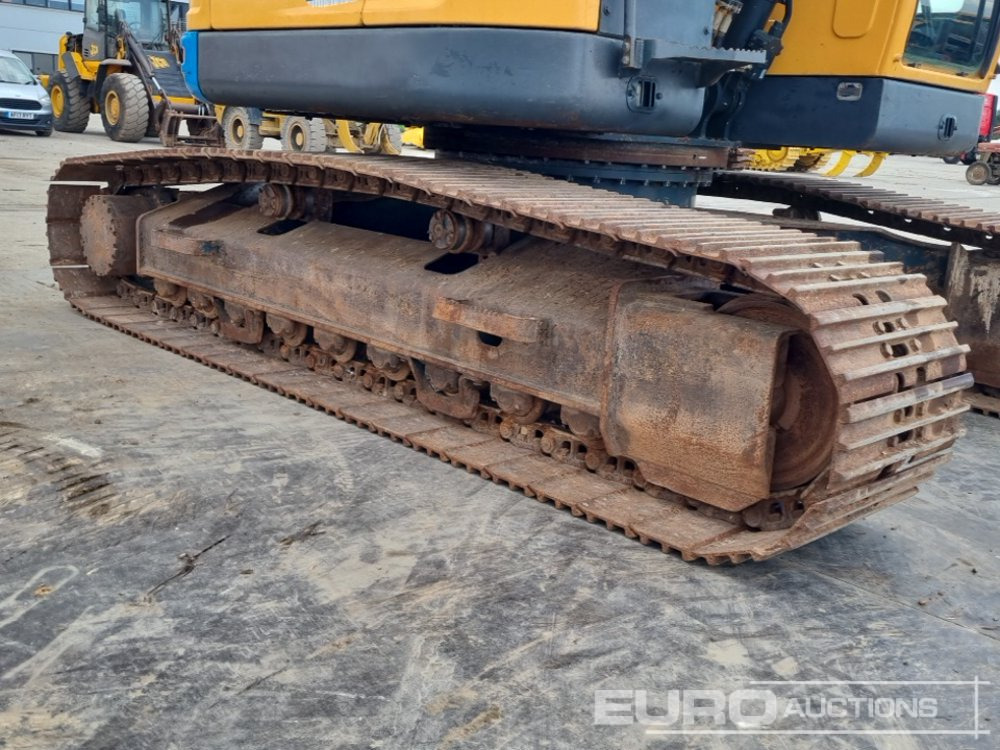 Crawler excavator 2018 Hyundai HX235LCR: picture 15