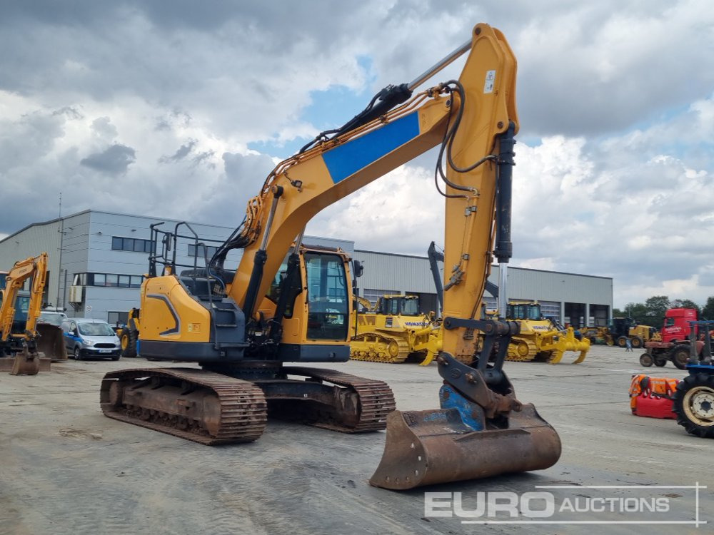 Crawler excavator 2018 Hyundai HX235LCR: picture 7