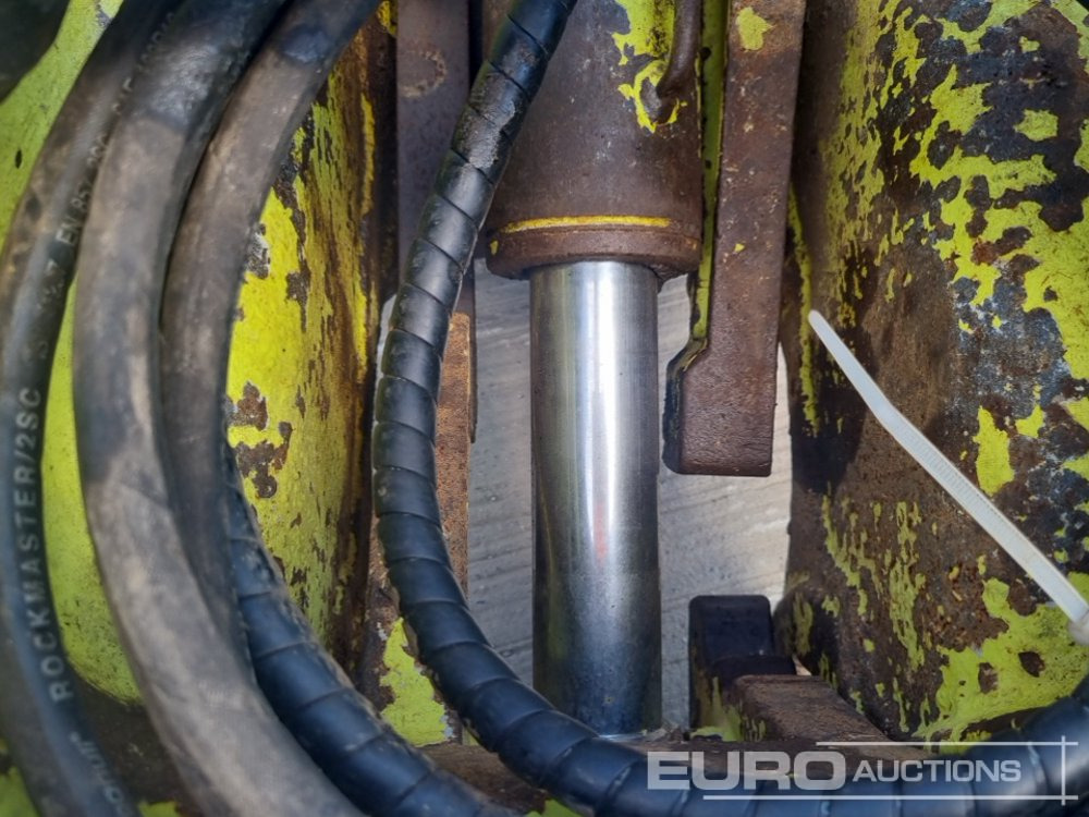 Quick coupler 2018 Miller Hydraulic Double Lock QH 65mm Pin to suit 13 Ton Excavator: picture 9