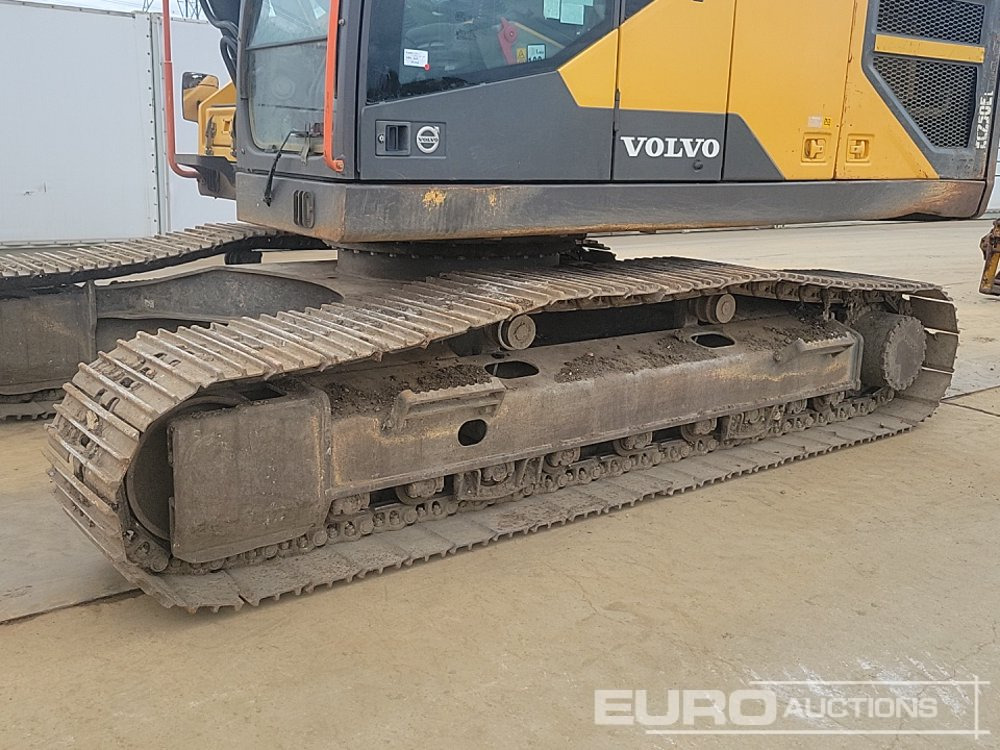Crawler excavator 2018 Volvo EC250EL: picture 9