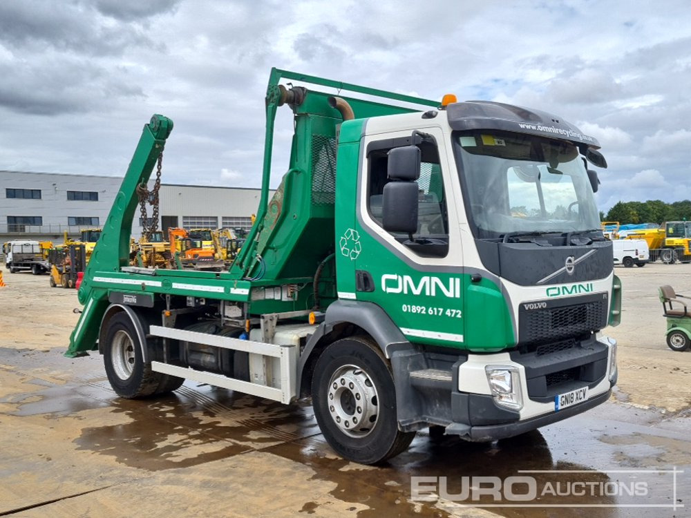 Skip loader truck 2018 Volvo FL818: picture 7