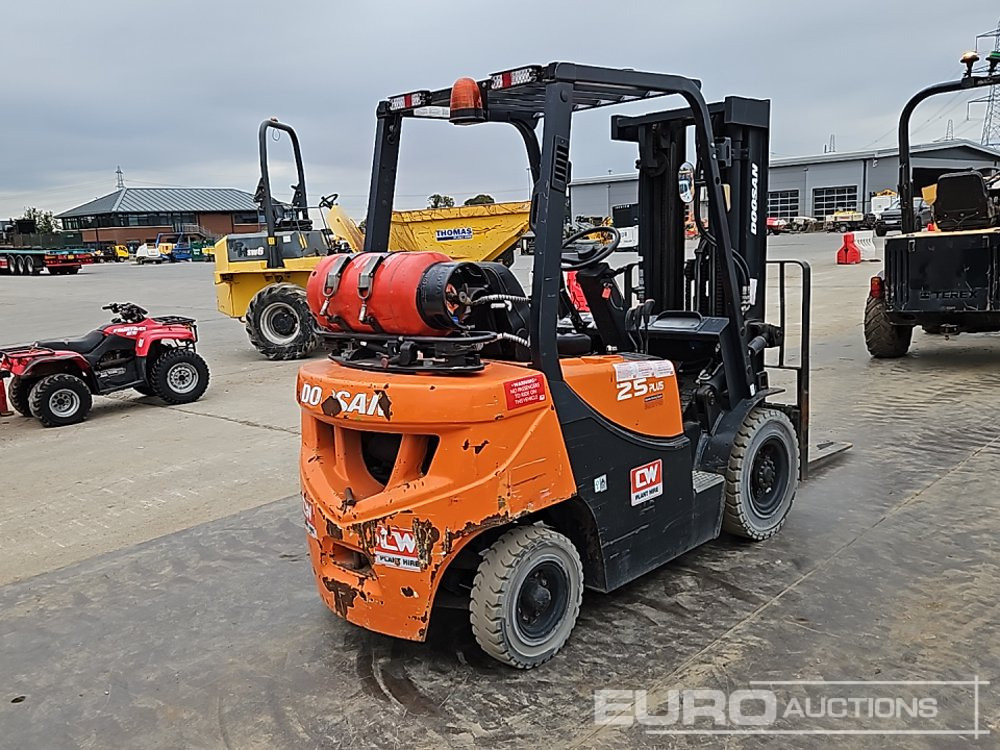 2019 Doosan G25GP - Forklift: picture 5 2019 Doosan G25GP - Forklift: picture 5