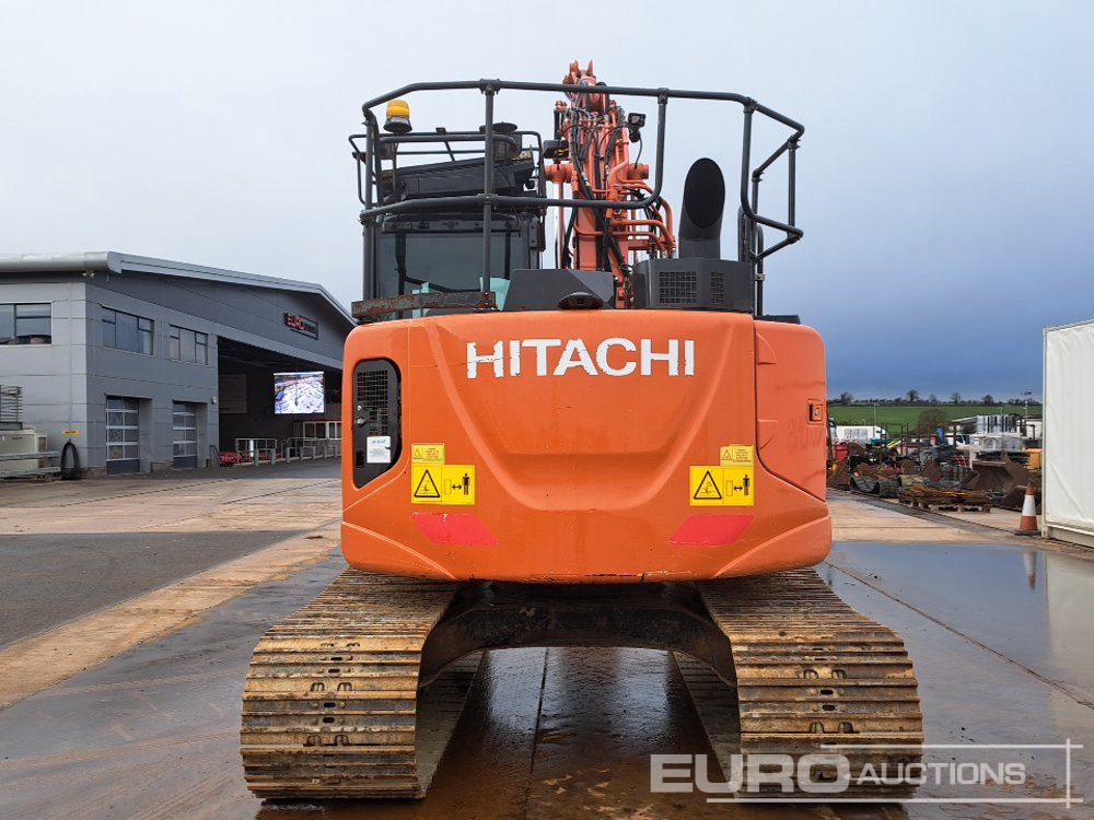 2019 Hitachi ZX135US-6 - Crawler excavator: picture 4 2019 Hitachi ZX135US-6 - Crawler excavator: picture 4