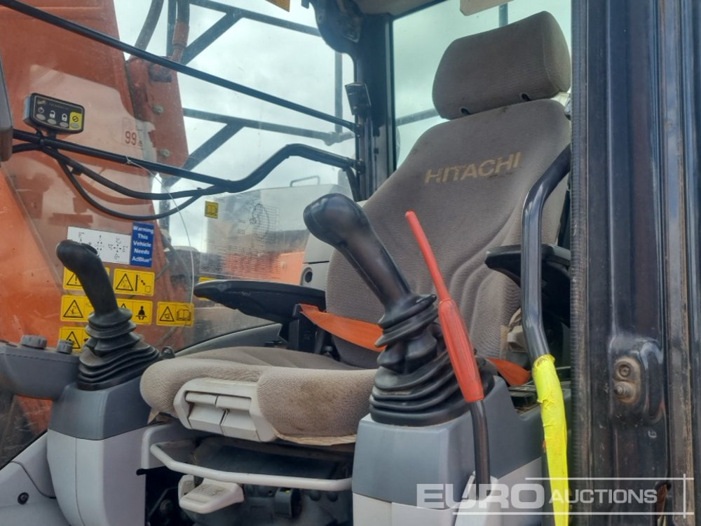Crawler excavator 2019 Hitachi ZX135US-6: picture 32
