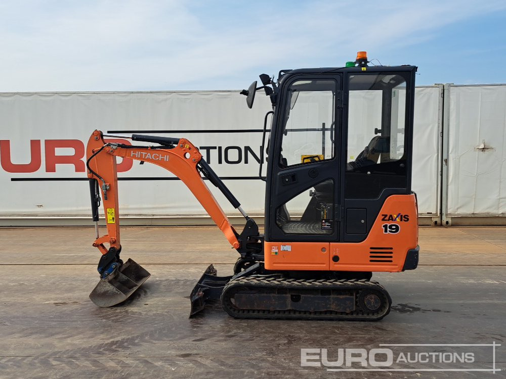 2019 Hitachi ZX19-5 - Mini excavator: picture 2 2019 Hitachi ZX19-5 - Mini excavator: picture 2