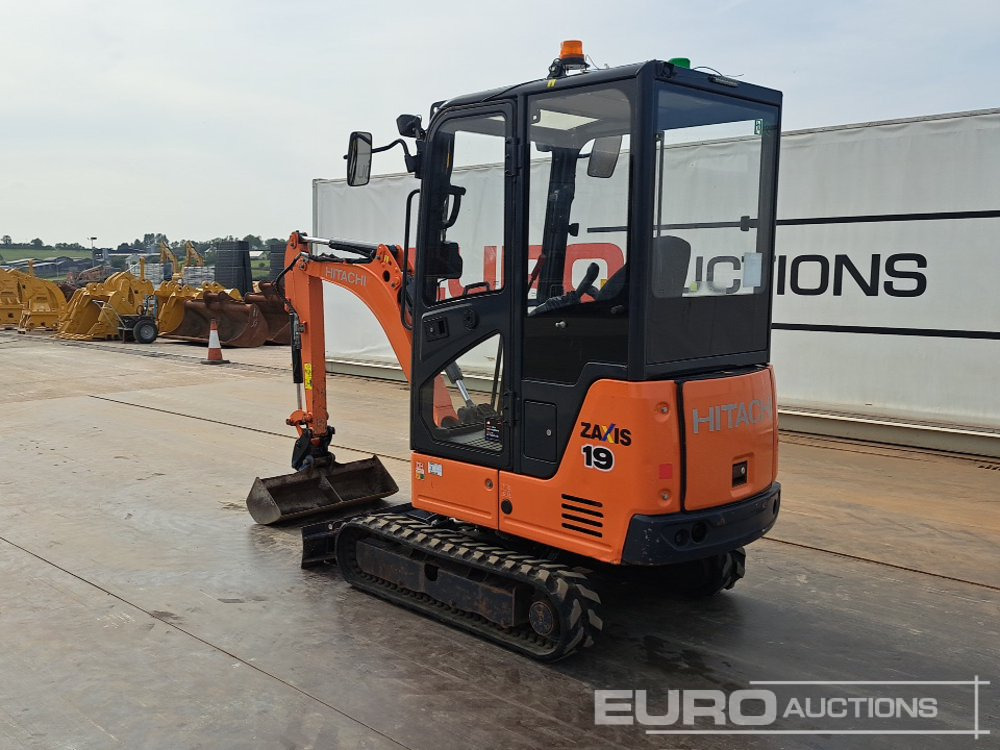 2019 Hitachi ZX19-5 - Mini excavator: picture 3 2019 Hitachi ZX19-5 - Mini excavator: picture 3