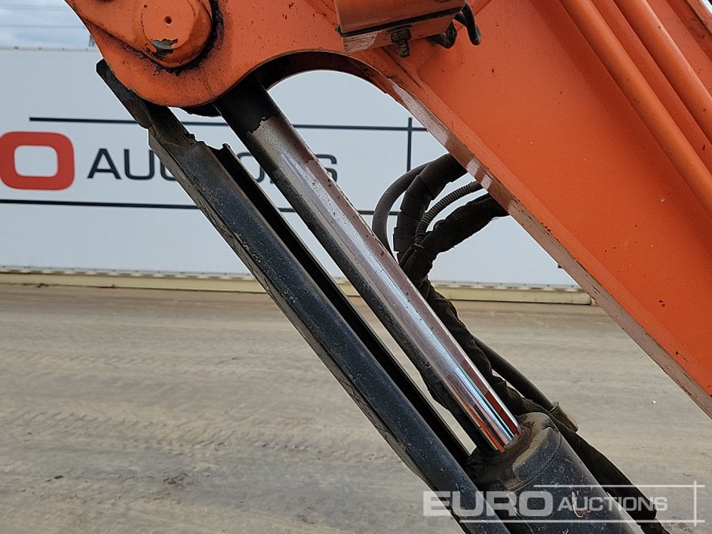 Mini excavator 2019 Hitachi ZX33U-5A CLR: picture 27