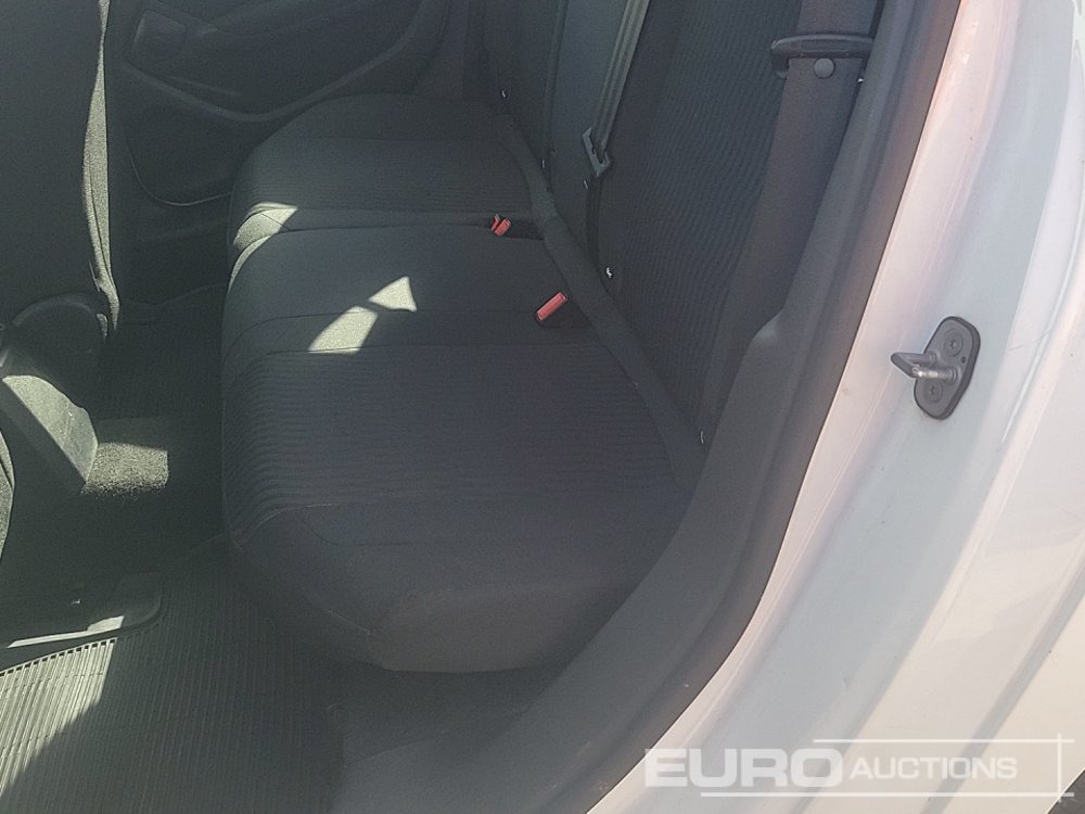 Car 2019 Peugeot 308: picture 19
