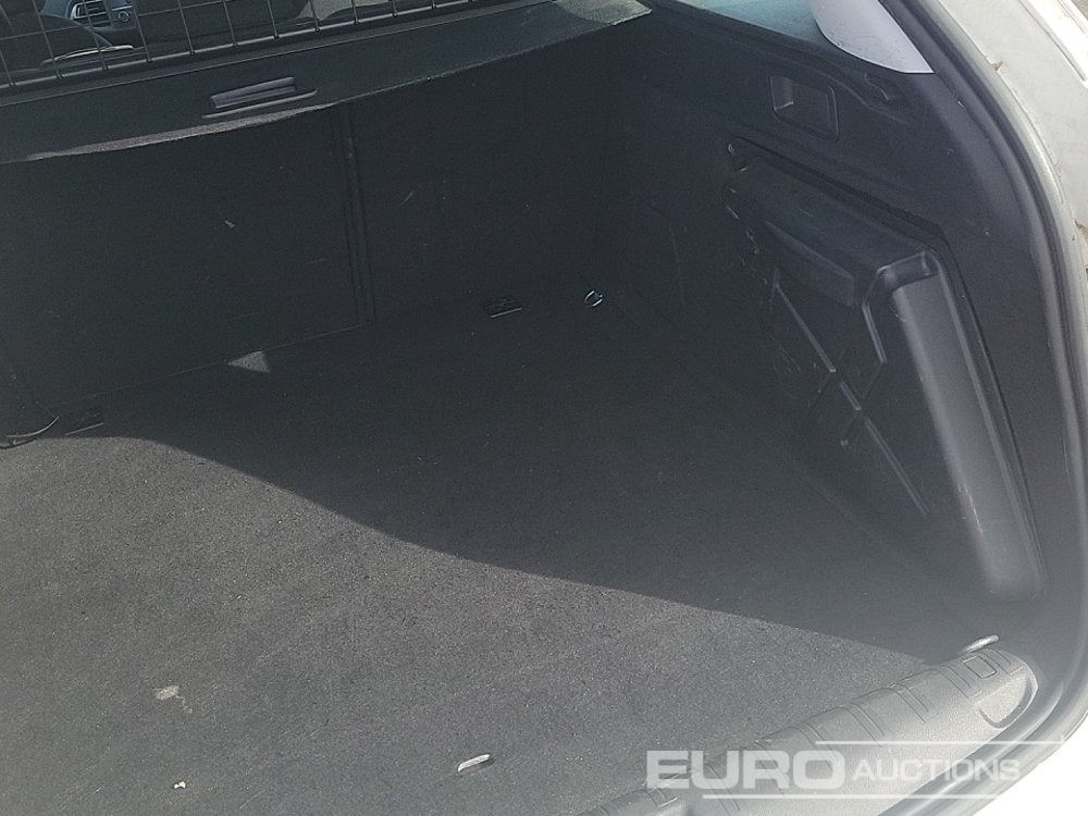 Car 2019 Peugeot 308: picture 21