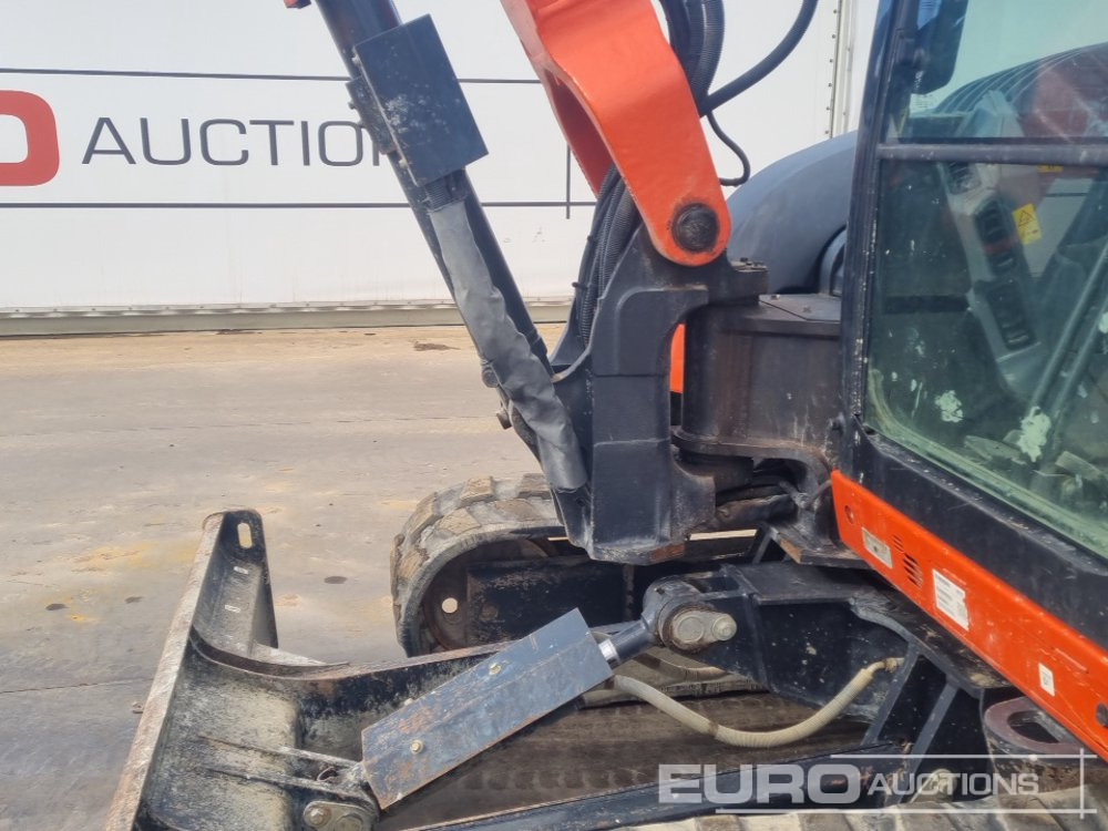 Mini excavator 2020 Kubota KX080-4A2: picture 17