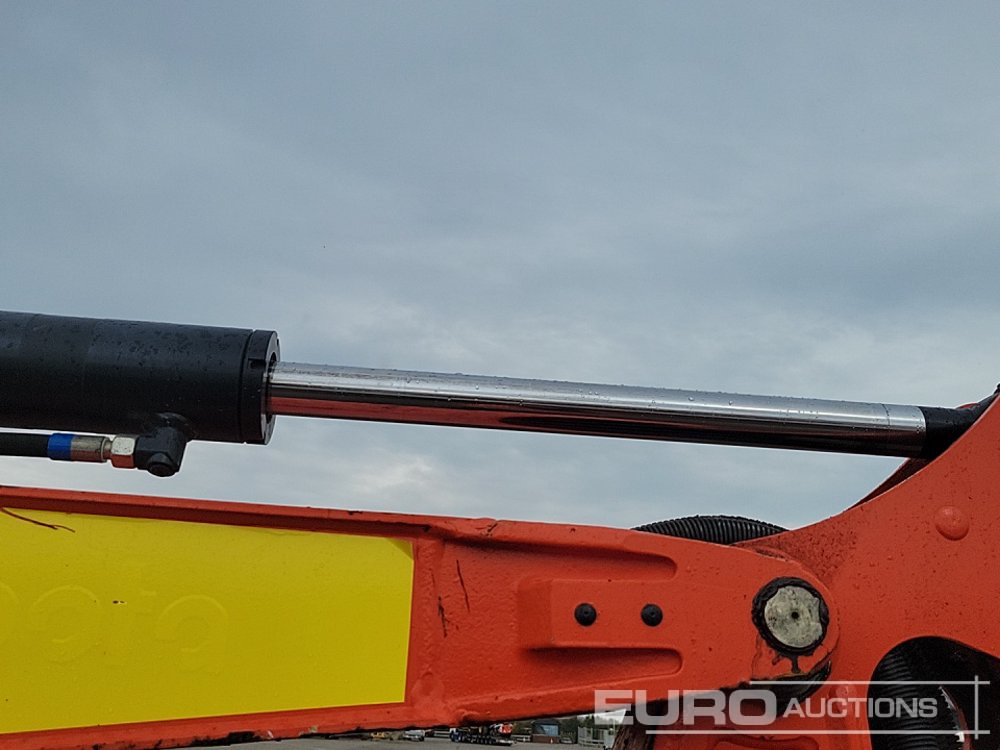 Mini excavator 2020 Kubota U27-4: picture 25