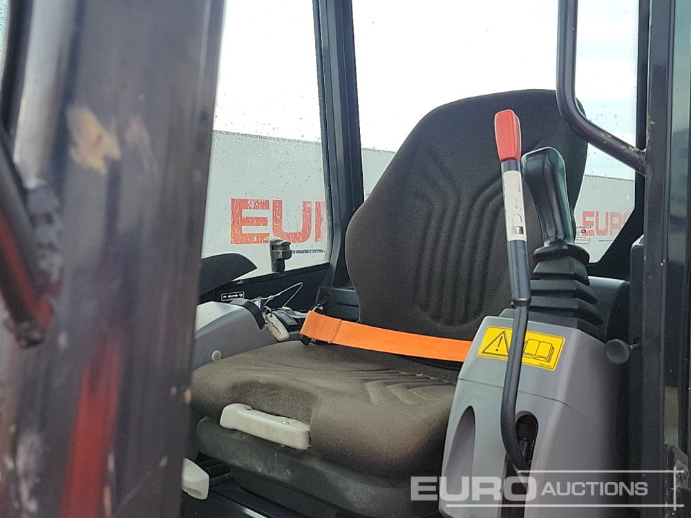 Mini excavator 2020 Kubota U27-4: picture 40