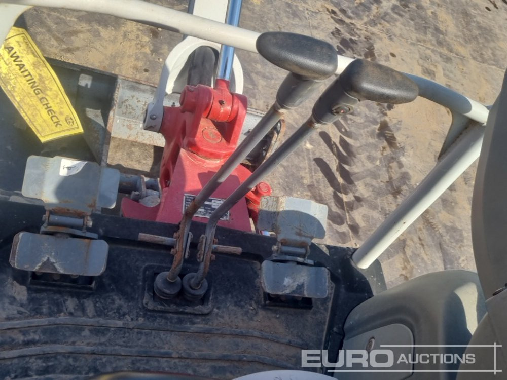 Mini excavator 2020 Takeuchi TB216: picture 31