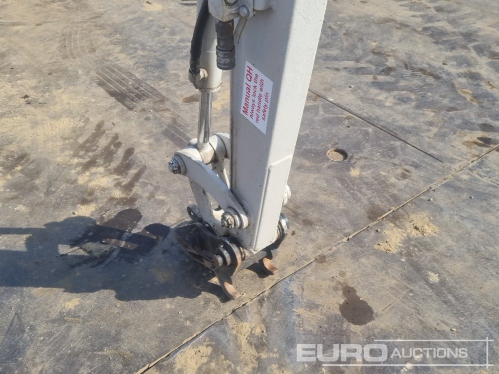 Mini excavator 2020 Takeuchi TB216: picture 14