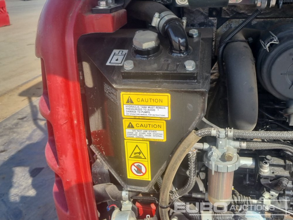 Mini excavator 2020 Takeuchi TB216: picture 25
