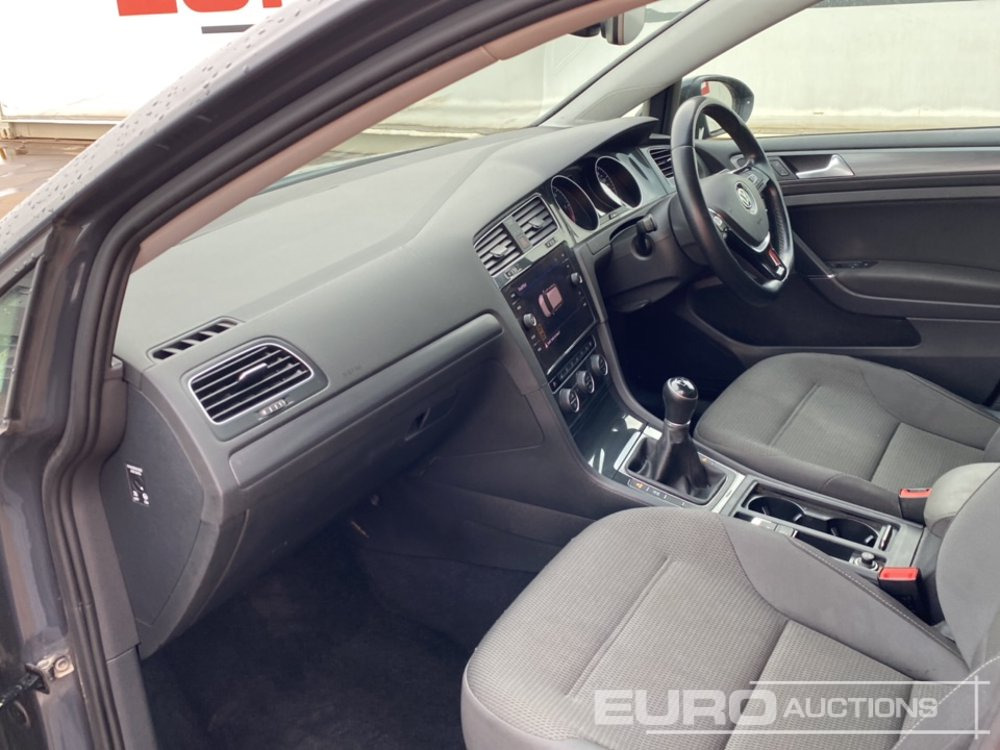 Car 2020 Volkswagen Golf: picture 14