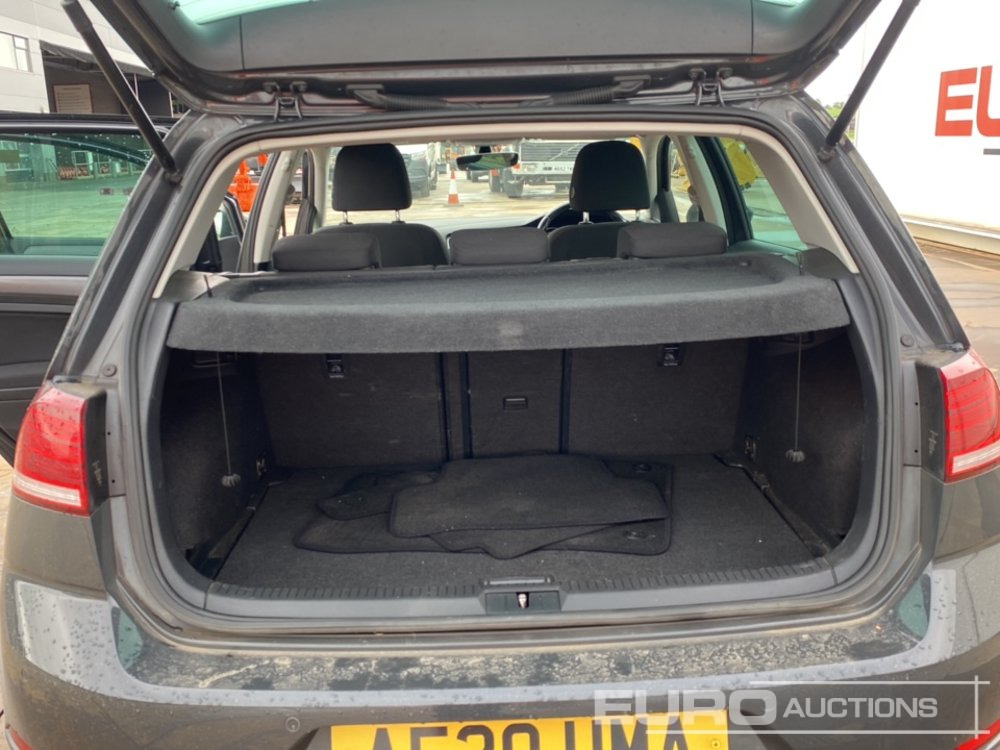 Car 2020 Volkswagen Golf: picture 17