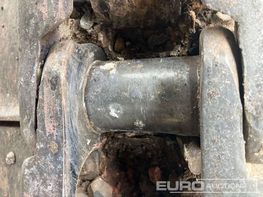 Crawler excavator 2021 Case CX130D: picture 13