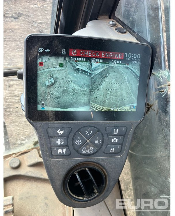 Crawler excavator 2021 Case CX130D: picture 28