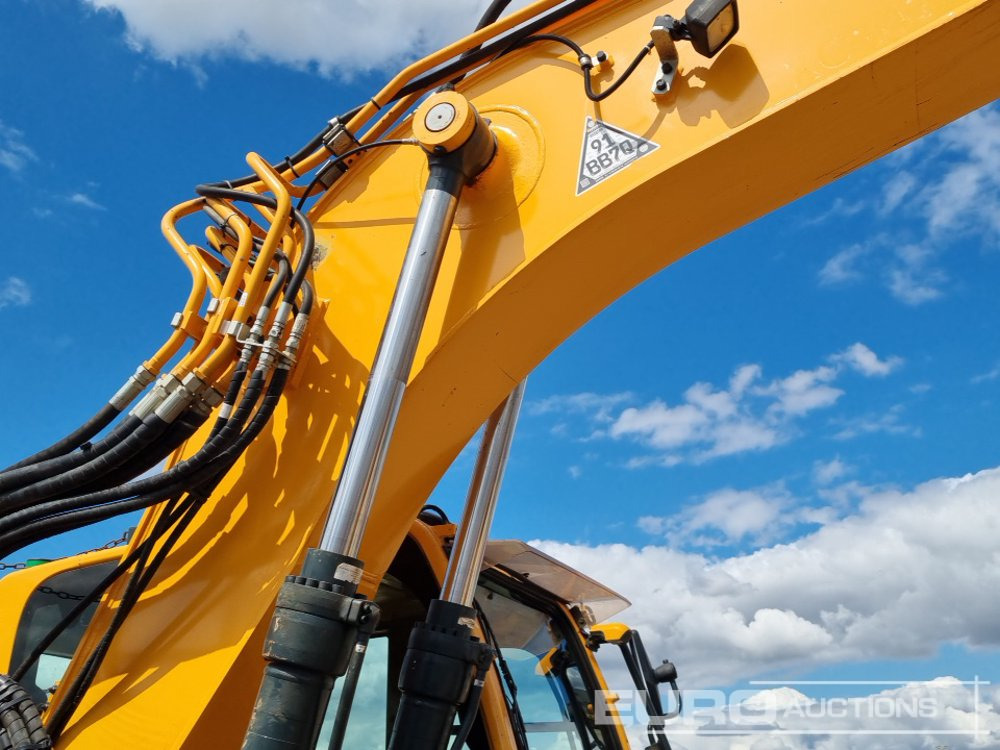 Crawler excavator 2021 Hyundai HX145LCR: picture 17