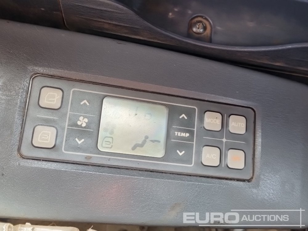 Crawler excavator 2021 Hyundai HX145LCR: picture 48