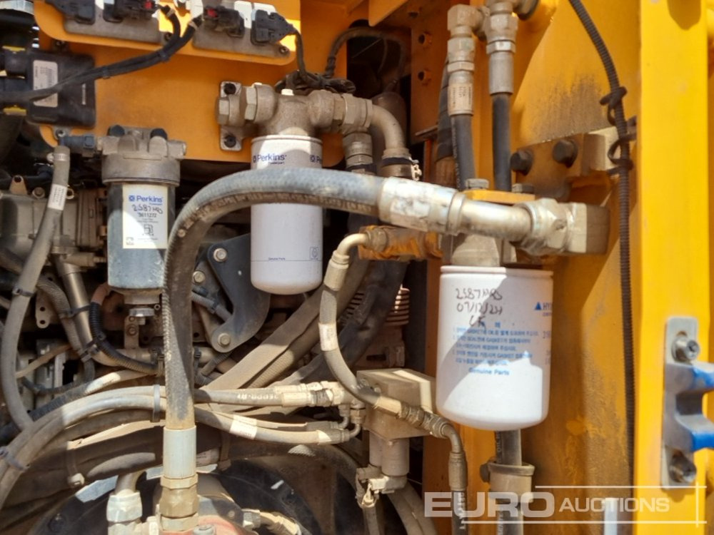 Crawler excavator 2021 Hyundai HX145LCR: picture 35