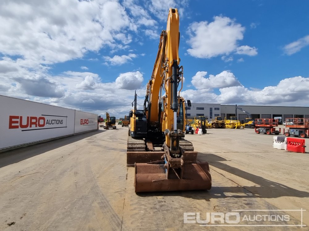 Crawler excavator 2021 Hyundai HX145LCR: picture 8