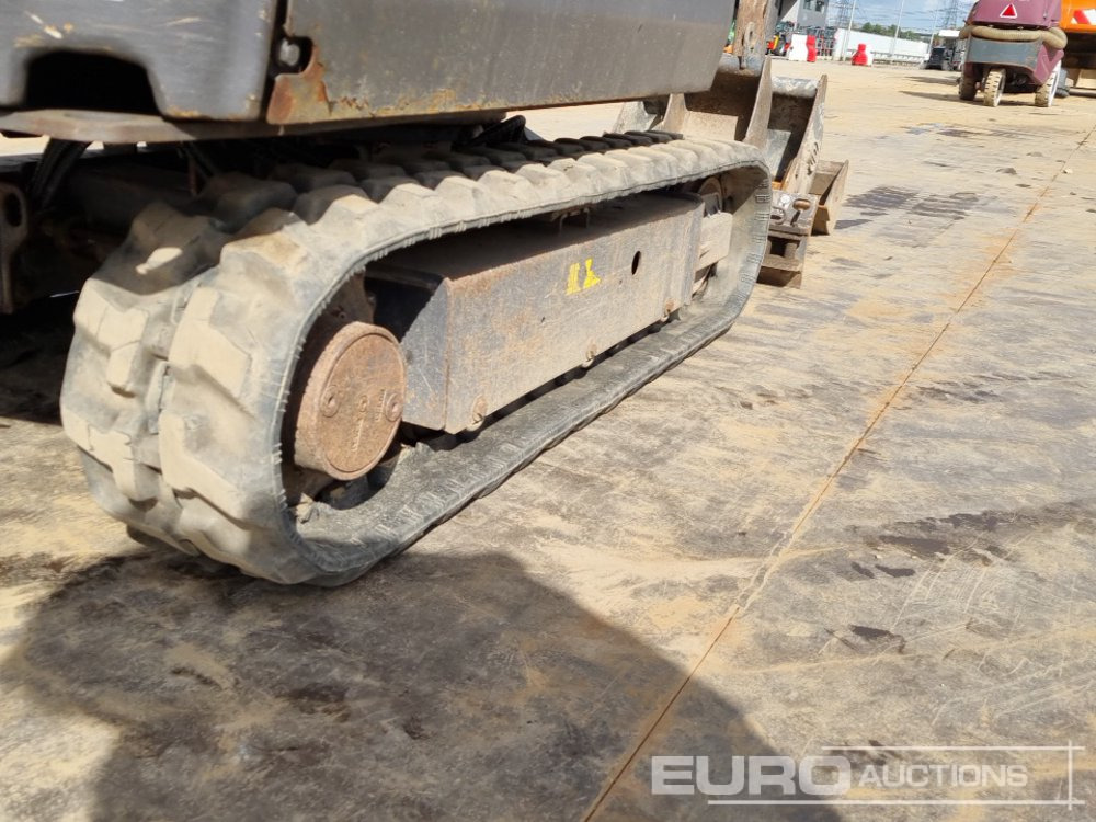 Mini excavator 2021 Volvo EC18E: picture 13