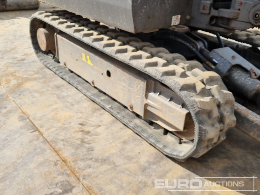 Mini excavator 2021 Volvo EC18E: picture 16