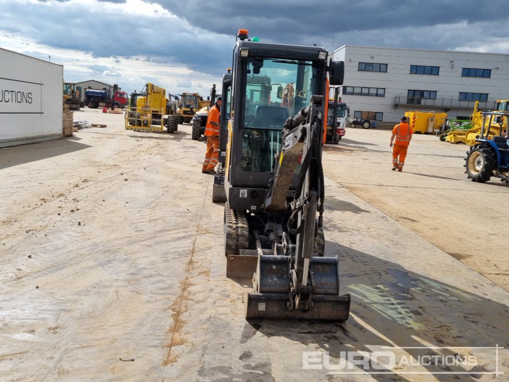 Mini excavator 2021 Volvo EC18E: picture 8