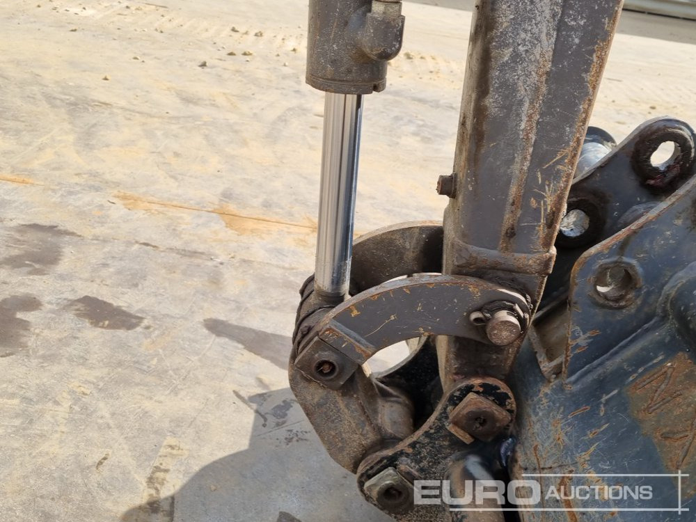 Mini excavator 2021 Volvo EC18E: picture 21