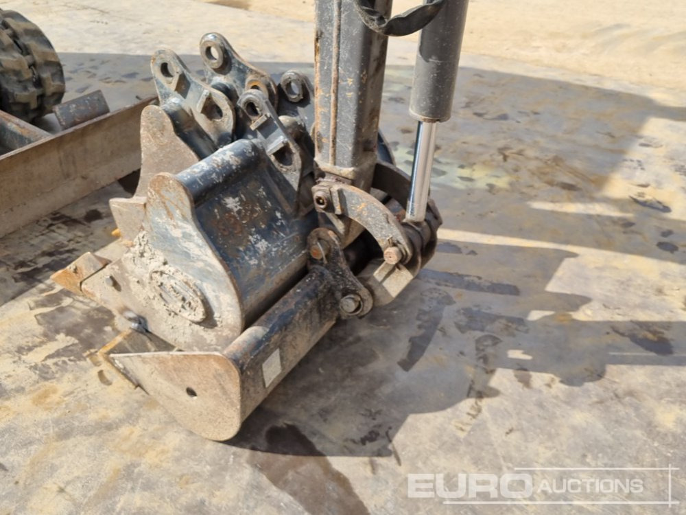Mini excavator 2021 Volvo EC18E: picture 29