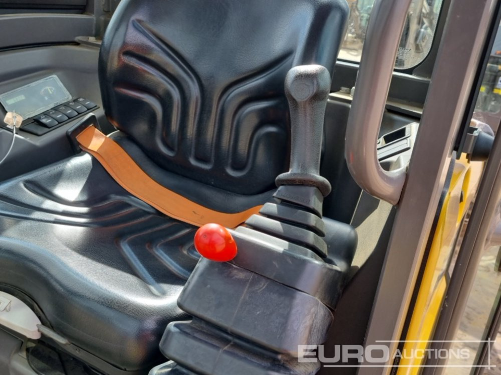 Mini excavator 2021 Volvo EC18E: picture 39