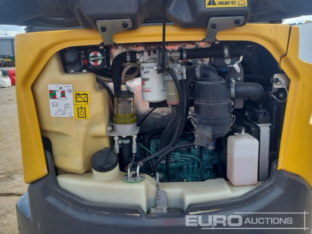 Mini excavator 2021 Volvo ECR25D: picture 24
