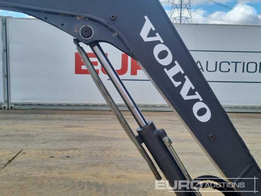 Mini excavator 2021 Volvo ECR25D: picture 12