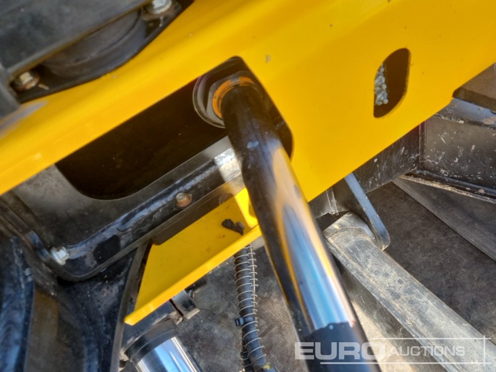 Mini excavator 2022 JCB 90Z-2: picture 25