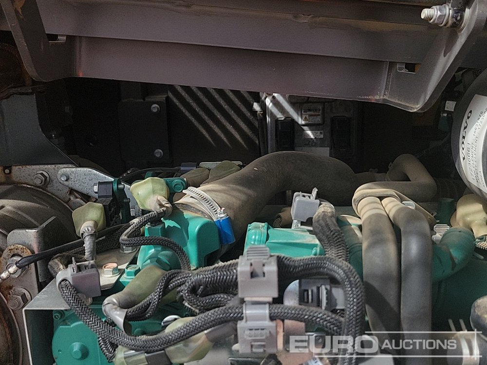 Mini excavator 2022 Volvo ECR88D: picture 49