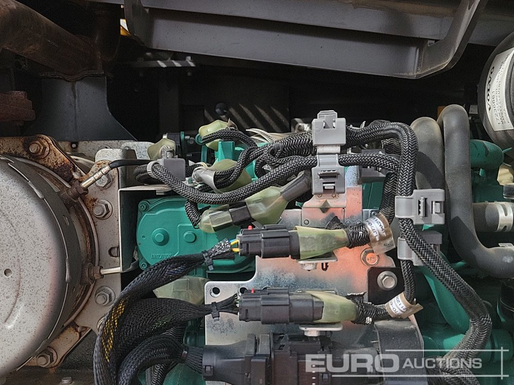 Mini excavator 2022 Volvo ECR88D: picture 48