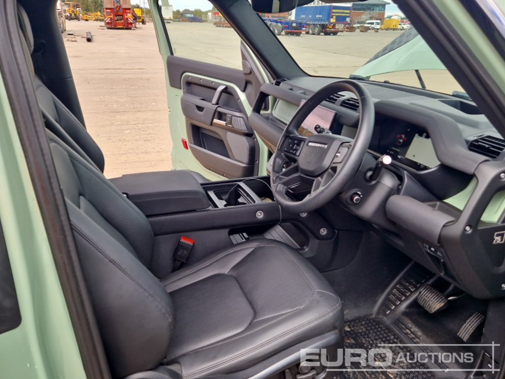 SUV 2023 Land Rover Defender 90: picture 31